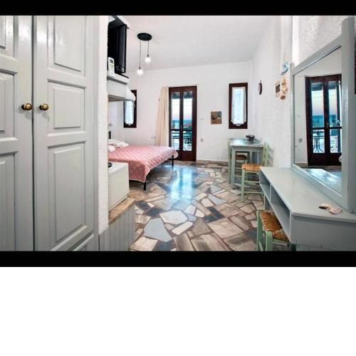 Studio with sea view