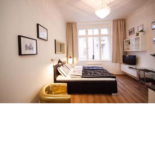 Studio Zborovska 6