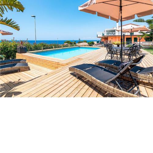 Stunning Apartment In Agropoli With Outdoor Swimming Pool, Wifi And 4 Bedrooms