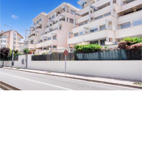 Stunning Apartment In Alicante With Outdoor Swimming Pool, Sauna And Wifi