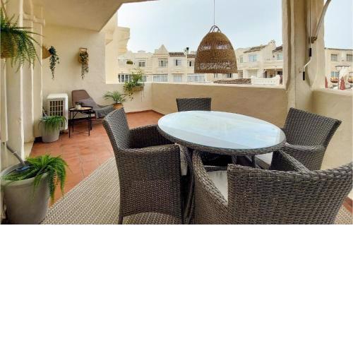 Stunning Apartment In Benalmdena Costa With Wifi And 1 Bedrooms