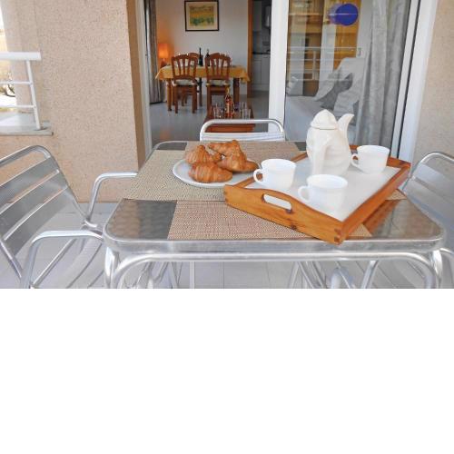 Stunning apartment in Blanes with 1 Bedrooms