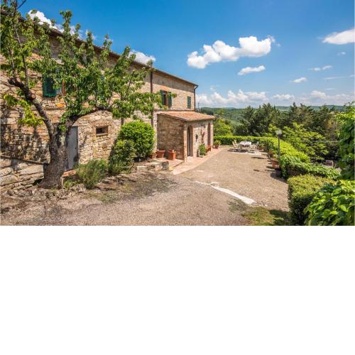 Stunning apartment in Castellina in Chianti with WiFi and 2 Bedrooms