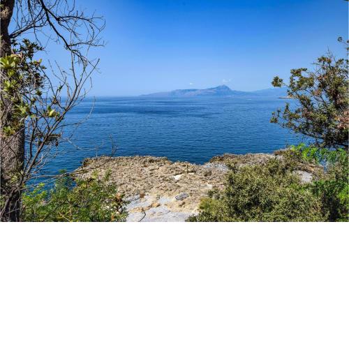 Stunning apartment in Corigliano-Rossano with WiFi and 2 Bedrooms