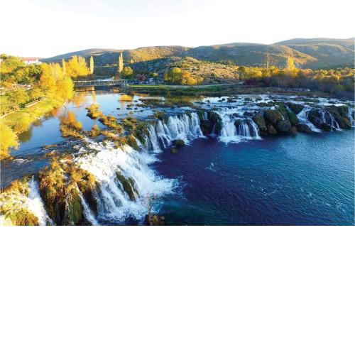 Stunning apartment in Karin Gornji with WiFi and 1 Bedrooms