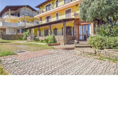 Stunning apartment in Lamezia Terme with 3 Bedrooms and WiFi