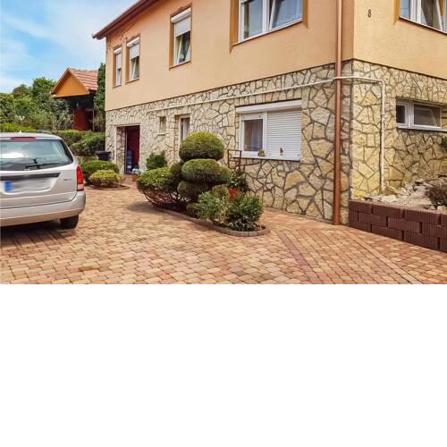 Stunning apartment in Lengyeltóti w/ WiFi and 2 Bedrooms