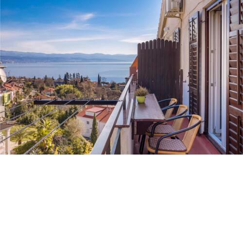 Stunning apartment in Lovran w/ 1 Bedrooms