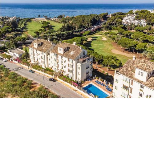 Stunning Apartment In Marbella With Outdoor Swimming Pool, Wifi And 2 Bedrooms