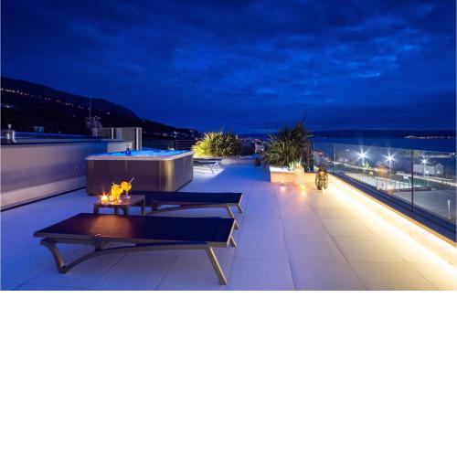 Stunning apartment in Podstrana with