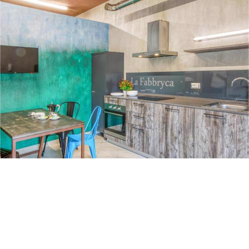 Stunning apartment in PORTO SANTELPIDIO with 2 Bedrooms and WiFi