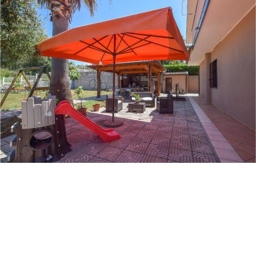 Stunning apartment in RICADI with WiFi and 2 Bedrooms