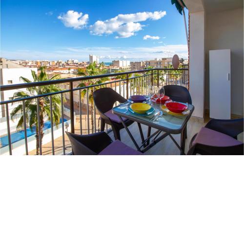 Stunning apartment in Santa Pola with 3 Bedrooms and WiFi