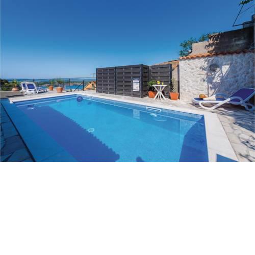 Stunning apartment in Sibenik w/ Outdoor swimming pool, Sauna and WiFi