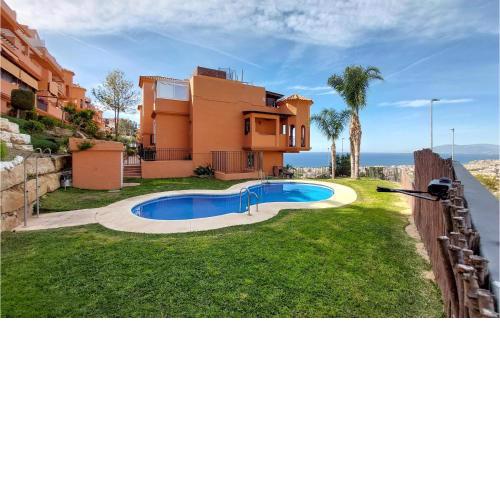 Stunning apartment in Torre de Benagalbn with Outdoor swimming pool, WiFi and 2 Bedrooms