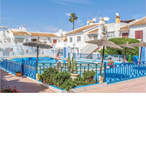 Stunning Apartment In Torrevieja With 1 Bedrooms, Wifi And Swimming Pool