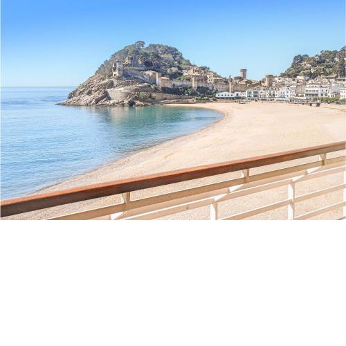 Stunning apartment in Tossa de Mar with 2 Bedrooms and WiFi