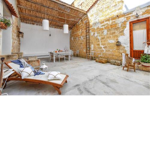 Stunning apartment in Trappeto with 2 Bedrooms and WiFi