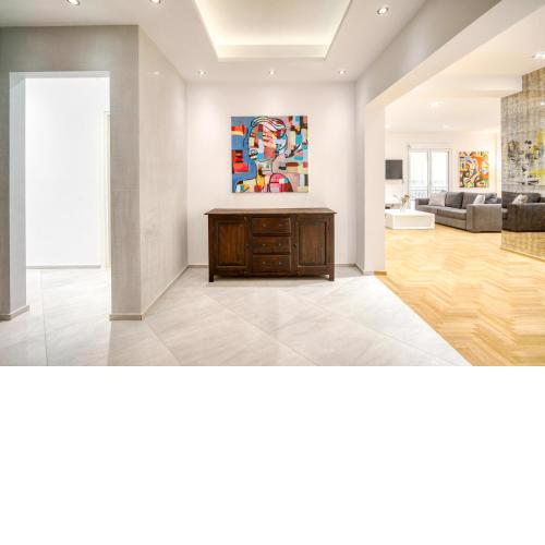 Stunning Central 170m2 3 Bedroom 3 Bathroom, Sleeps 10 Guests