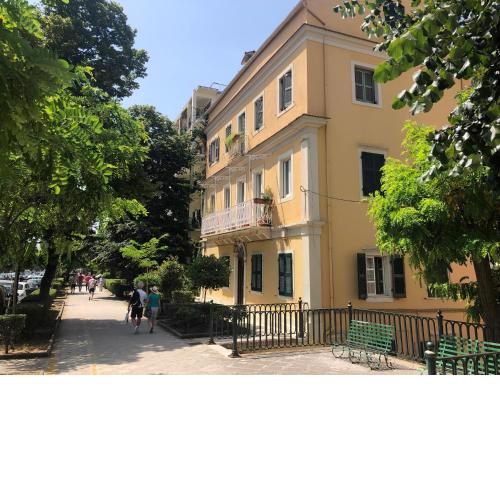 Stunning Classic Apartment in Corfu Town