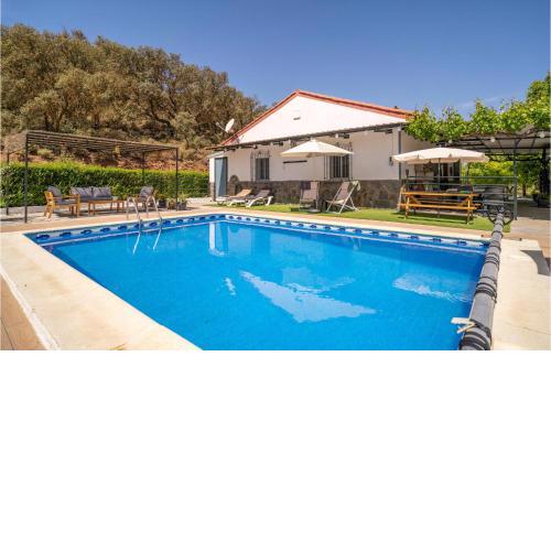 Stunning home in Alhama de Granada with Outdoor swimming pool, WiFi and 3 Bedrooms