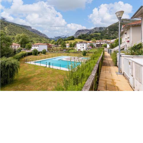 Stunning home in Arredondo with Outdoor swimming pool, WiFi and 3 Bedrooms