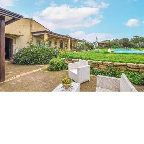 Stunning Home In Caltagirone With Private Swimming Pool, Outdoor Swimming Pool And Swimming Pool