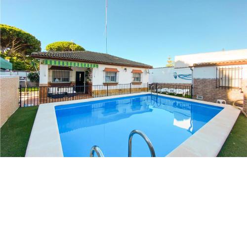 Stunning Home In Chiclana De La Fronter With Outdoor Swimming Pool, Wifi And 4 Bedrooms