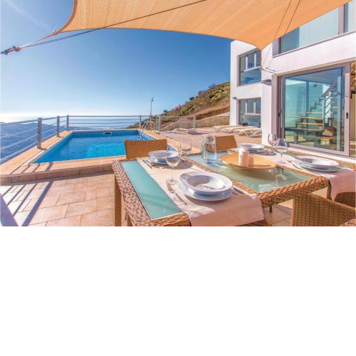 Stunning home in Cmpeta with 4 Bedrooms, WiFi and Outdoor swimming pool