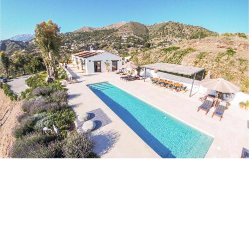 Stunning Home In Cmpeta With Wifi, Private Swimming Pool And Swimming Pool