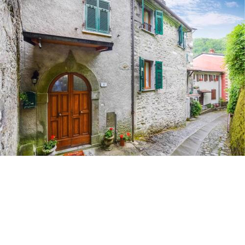 Stunning Home In Equi Terme With 1 Bedrooms