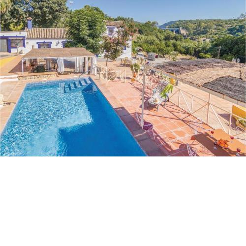 Stunning home in Hornachuelos Crdoba with 3 Bedrooms and Outdoor swimming pool