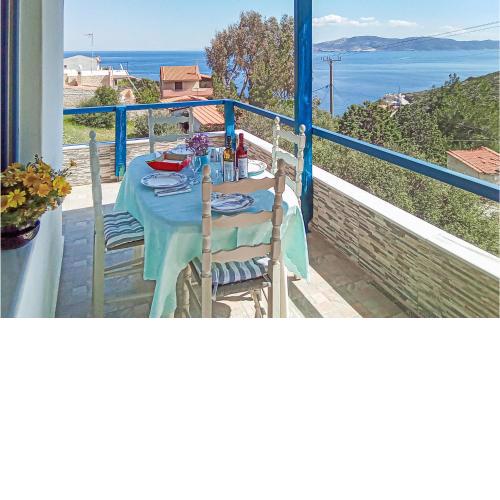 Stunning home in Keratea with 2 Bedrooms and WiFi