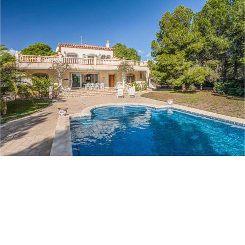 Stunning Home In Lametlla With 7 Bedrooms, Wifi And Outdoor Swimming Pool