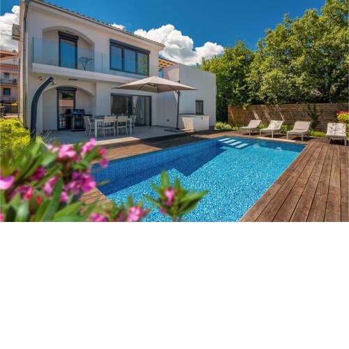 Stunning home in Malinska w/ Outdoor swimming pool, WiFi and 3 Bedrooms