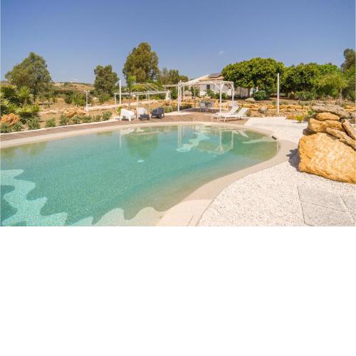 Stunning Home In Marinella Di Selinunte With Outdoor Swimming Pool, Wifi And 5 Bedrooms