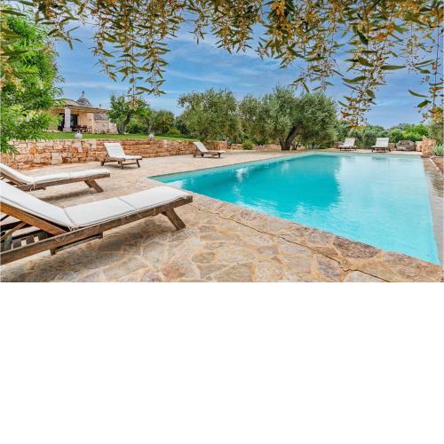 Stunning Home In Ostuni -br- With Wifi, Private Swimming Pool And Outdoor Swimming Pool