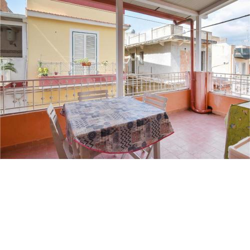 Stunning home in Pozzallo with 3 Bedrooms