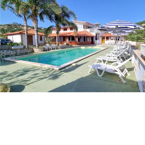 Stunning home in RICADI with WiFi, 7 Bedrooms and Outdoor swimming pool