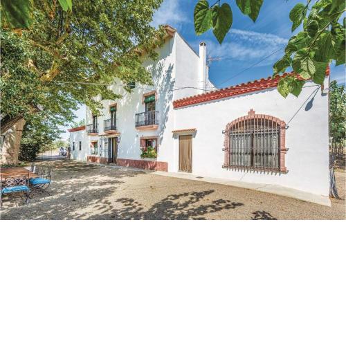 Stunning Home In Riudoms With 6 Bedrooms, Wifi And Private Swimming Pool