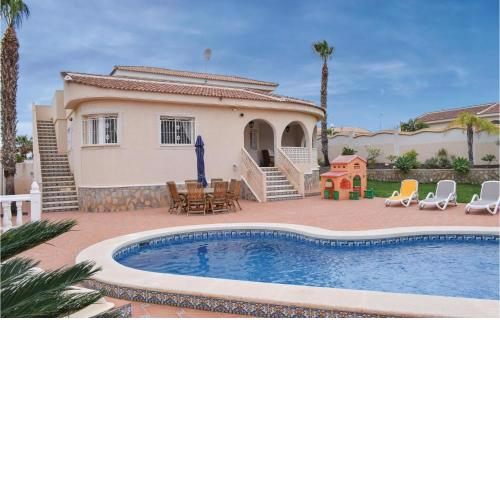 Stunning Home In Rojales With 4 Bedrooms, Wifi And Swimming Pool