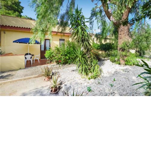Stunning Home In Siracusa With