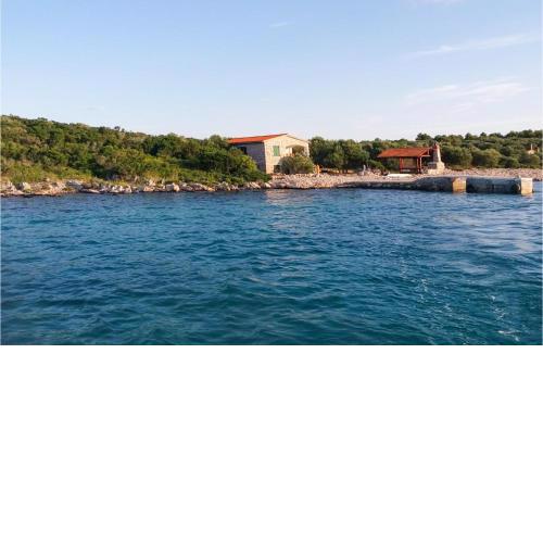 Stunning home in Zizanj with WiFi and 2 Bedrooms