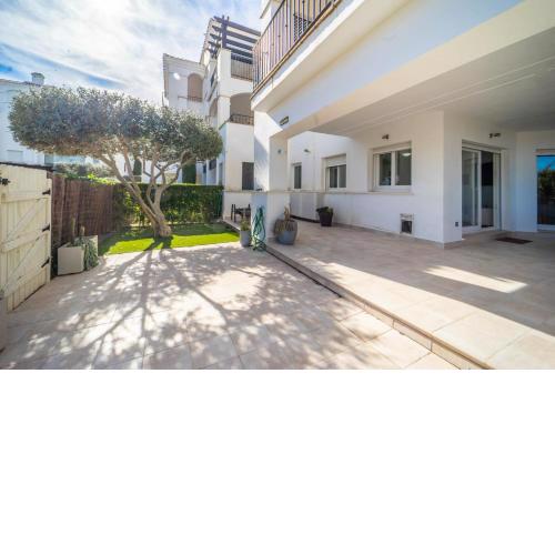 Stunning Modernised Ground Floor Apartment - AA1502LT