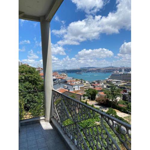 Stunning Sea View and Central Location, 2BR