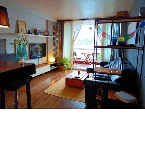 Stunning sea view and waterfront apartment