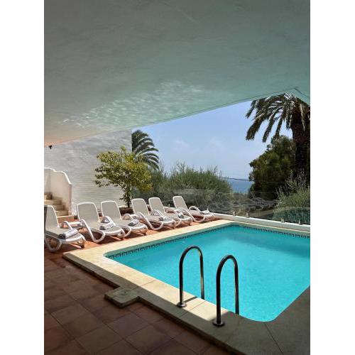 Stunning Villa with Sea views & Jacuzzi