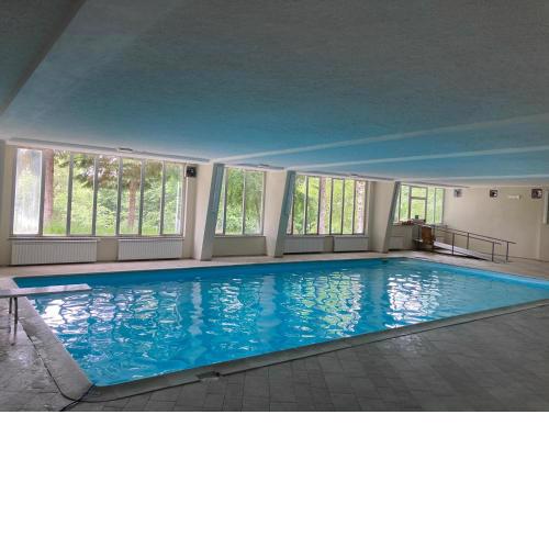 STUPENDO 3 CAMERE, PISCINA, BOX, VICINISSIMO PISTE