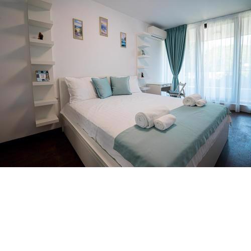Stylish 1-BD Apartment in St. Constantine and Helena