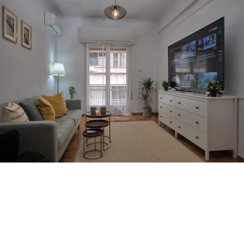Stylish 1BR Urban Haven in Heart Athens!